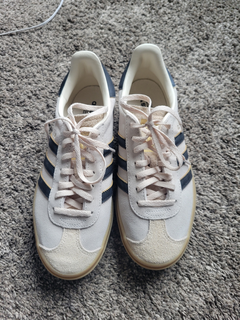 Adidas Gazelle Bold Cream/Black Like New Size 7.5 Womens